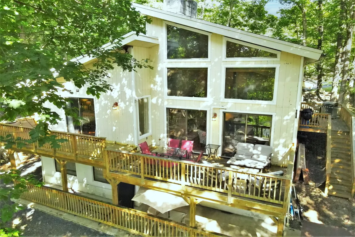 Rear house view (webp)